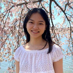 Meet your Posher, Olivia